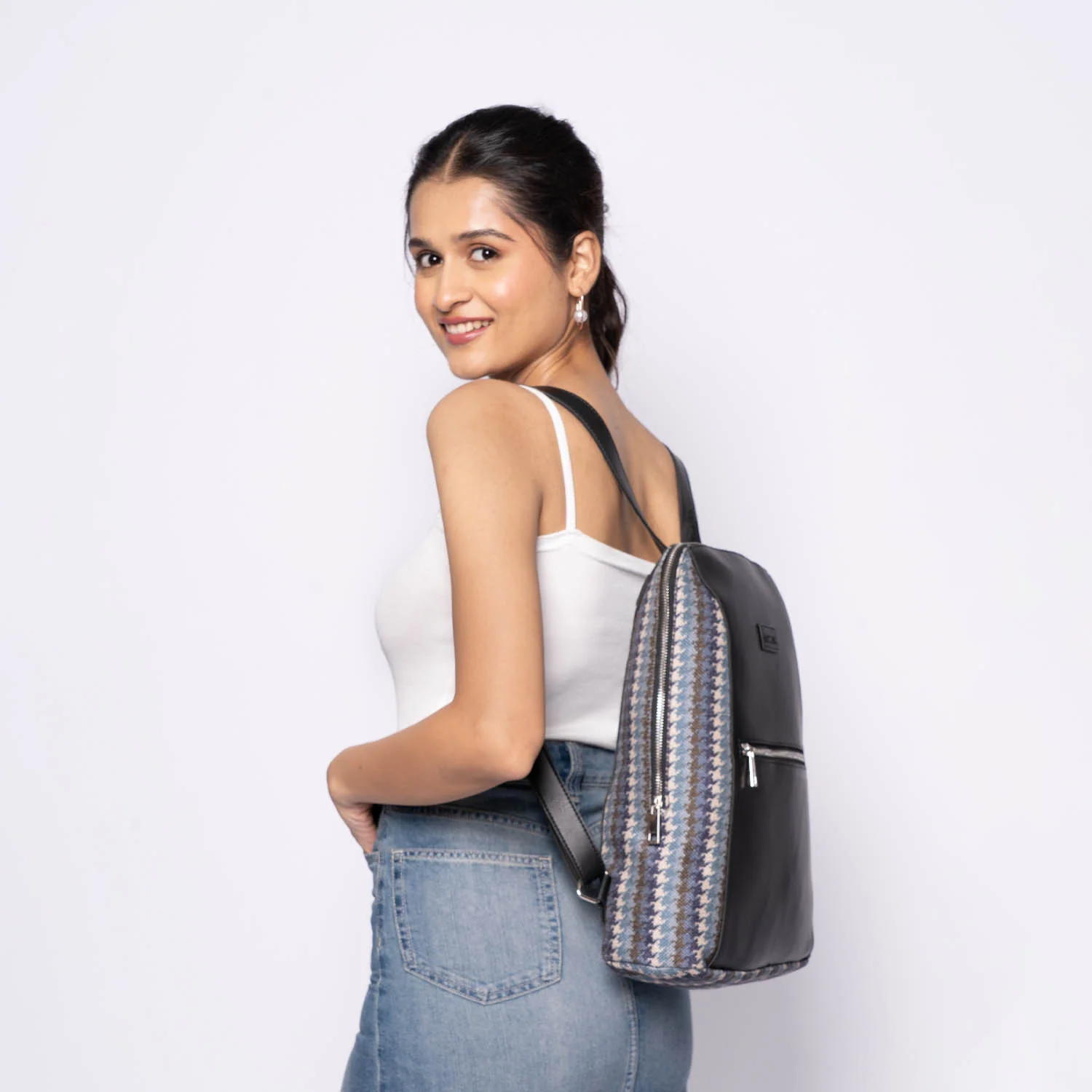 Bombay Houndstooth Classic Daypack - Image 2