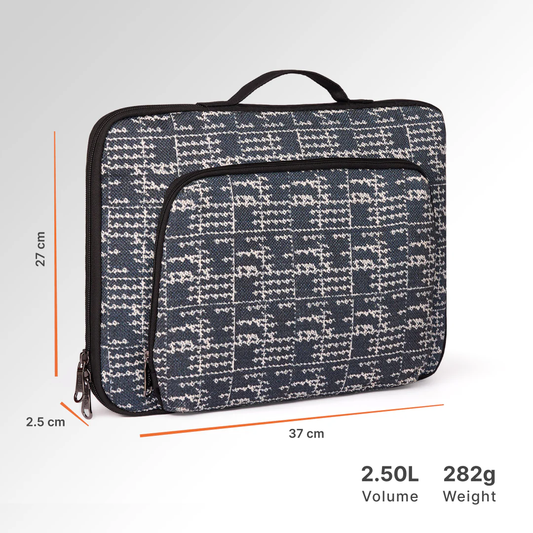 Madras Monochrome Signature Laptop Sleeve - 16inch (Black) - Image 4