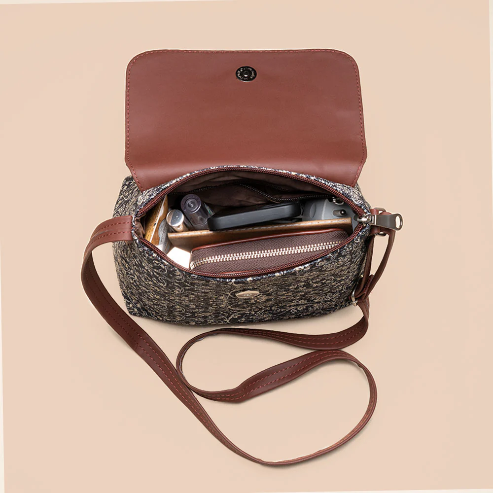 Taj Nakashi Flap Sling Bag - Image 6
