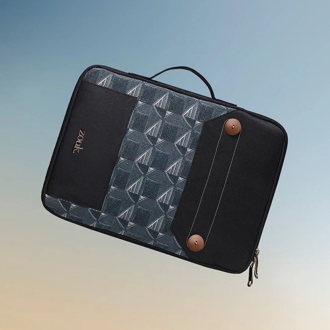 Kochi Carbon Urban Laptop Sleeve - 14inch (Black) - Image 2