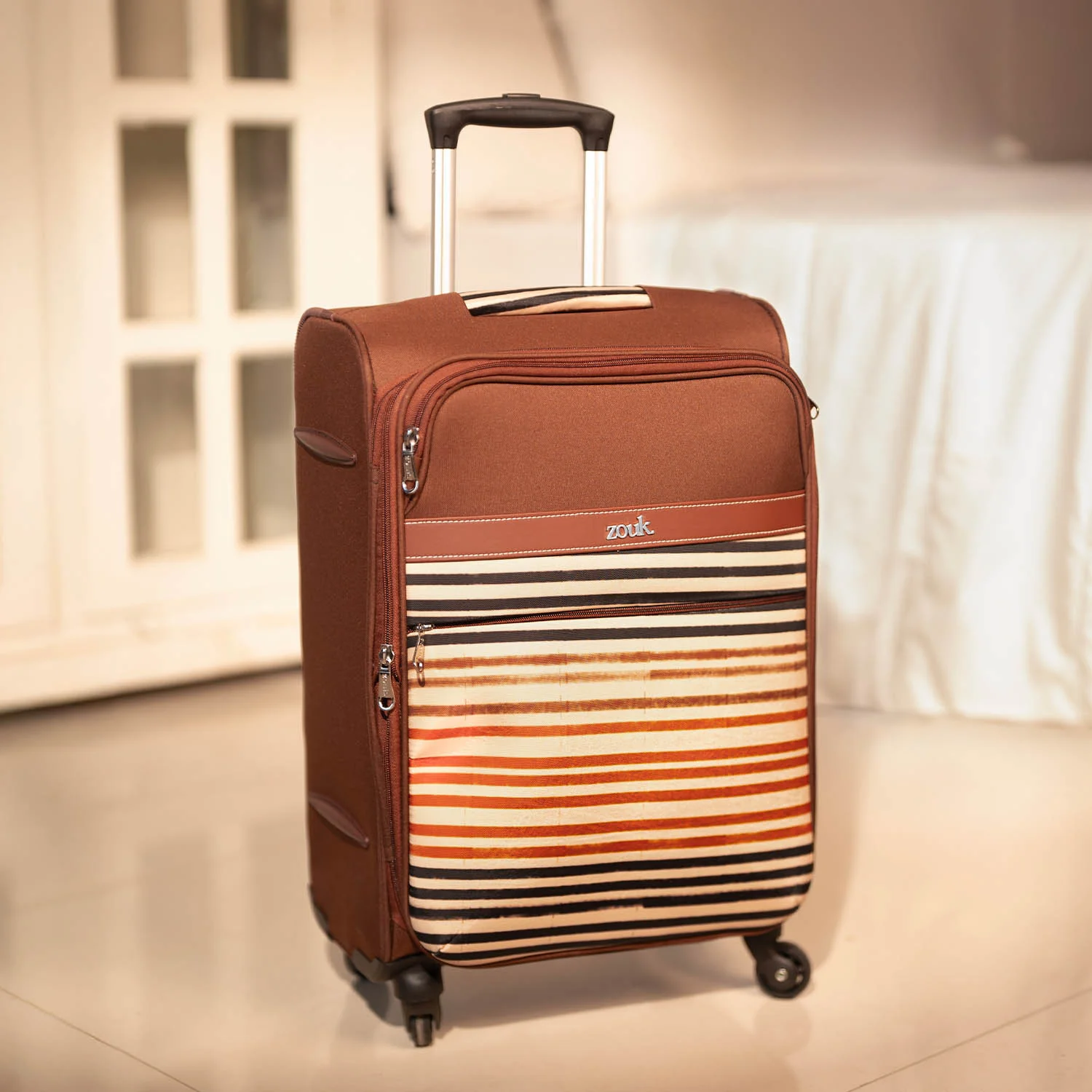 Qutub Stripes Avasa Trolley Bag (Medium) - Image 11