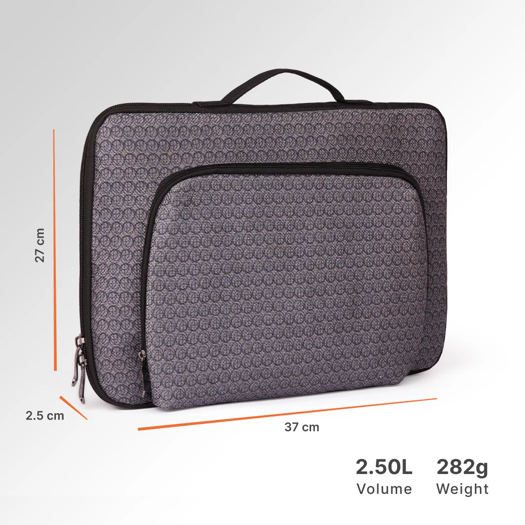 Zanskar Zenith Signature Laptop Sleeve - 16inch (Black) - Image 3